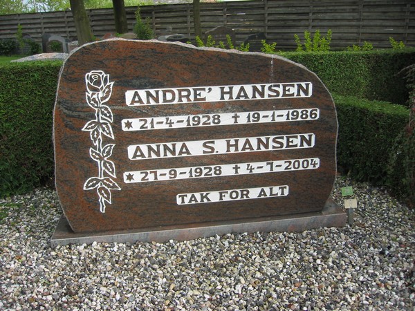 Billede af gravsten på Ejstrup Kirkegård
