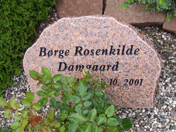 Billede af gravsten på Ikast Østre Kirkegård