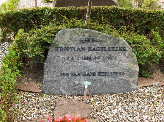 Billede af gravsten på Ikast Østre Kirkegård