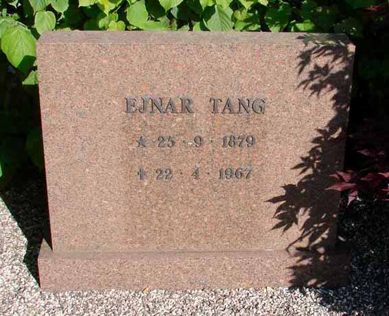 Billede af gravsten på Ringkøbing Kirkegård