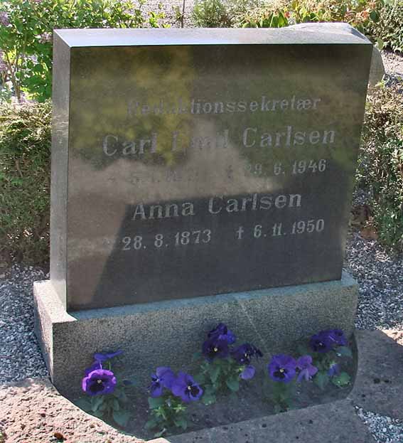 Billede af gravsten på Ringkøbing Kirkegård