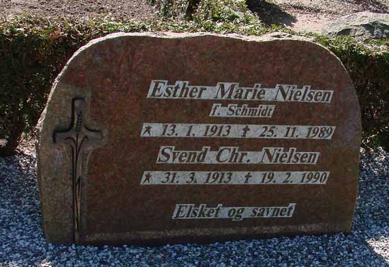 Billede af gravsten på Ringkøbing Kirkegård