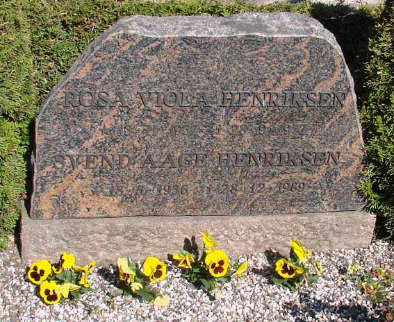 Billede af gravsten på Ringkøbing Kirkegård