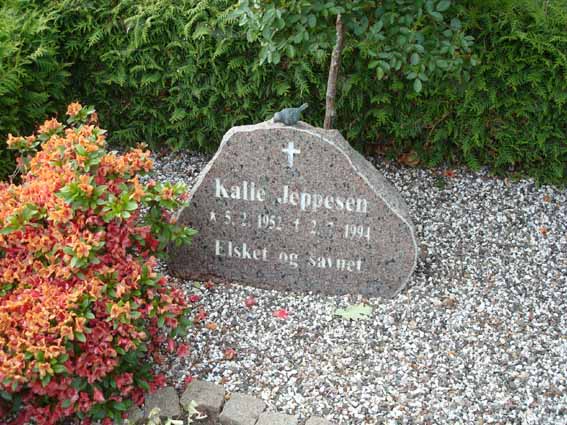 Billede af gravsten på Ringkøbing Kirkegård