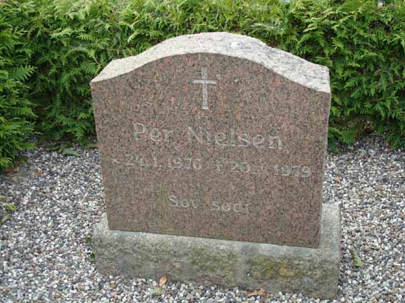 Billede af gravsten på Ringkøbing Kirkegård