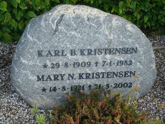 Billede af gravsten på Ringkøbing Kirkegård