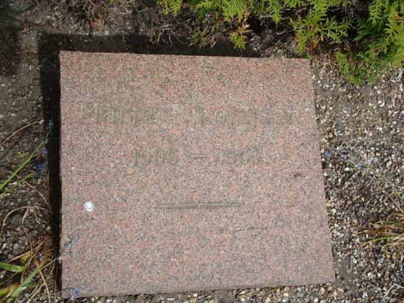 Billede af gravsten på Ringkøbing Kirkegård