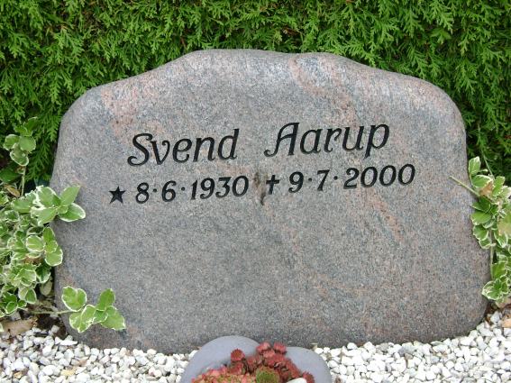 Billede af gravsten på Vinderup kirkegård